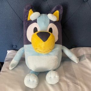 Toy plushie “BLUEY”